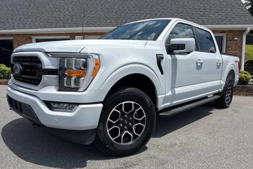 2022 Ford F-150 XLT photo 1