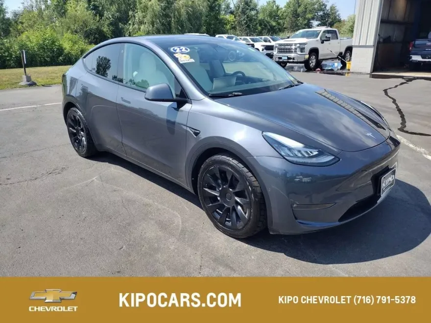 2022 Tesla Model Y Long Range photo 1