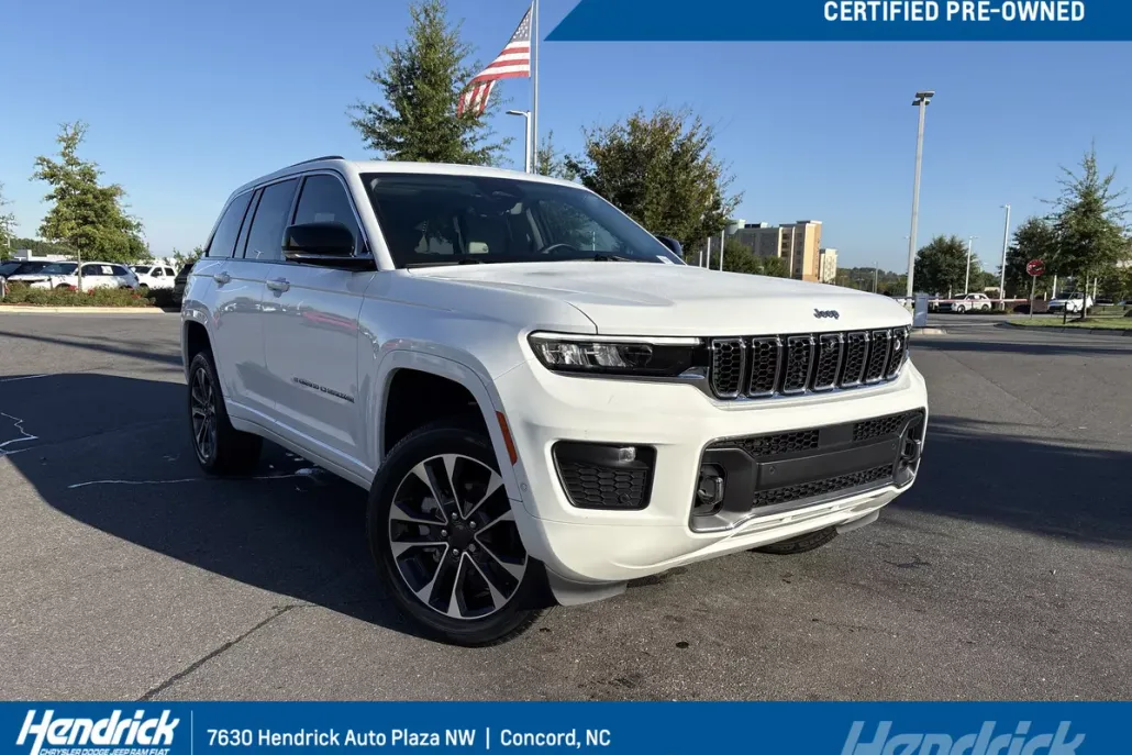 2022 Jeep Grand Cherokee Overland photo 1