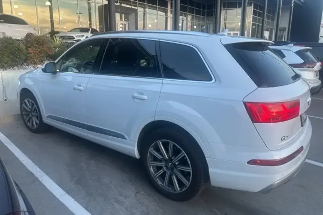 2019 Audi Q7 55 Premium photo 1