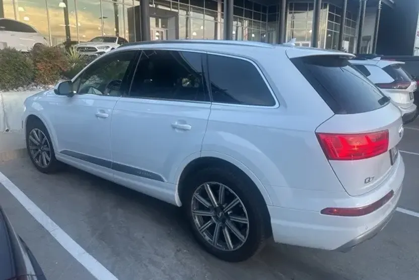 2019 Audi Q7 55 Premium photo 1