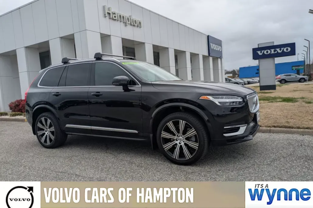 2025 Volvo XC90 T8 photo 1