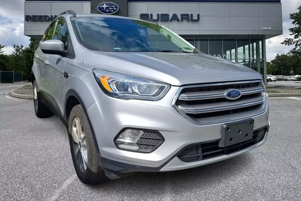 2017 Ford Escape SE Sport photo 1