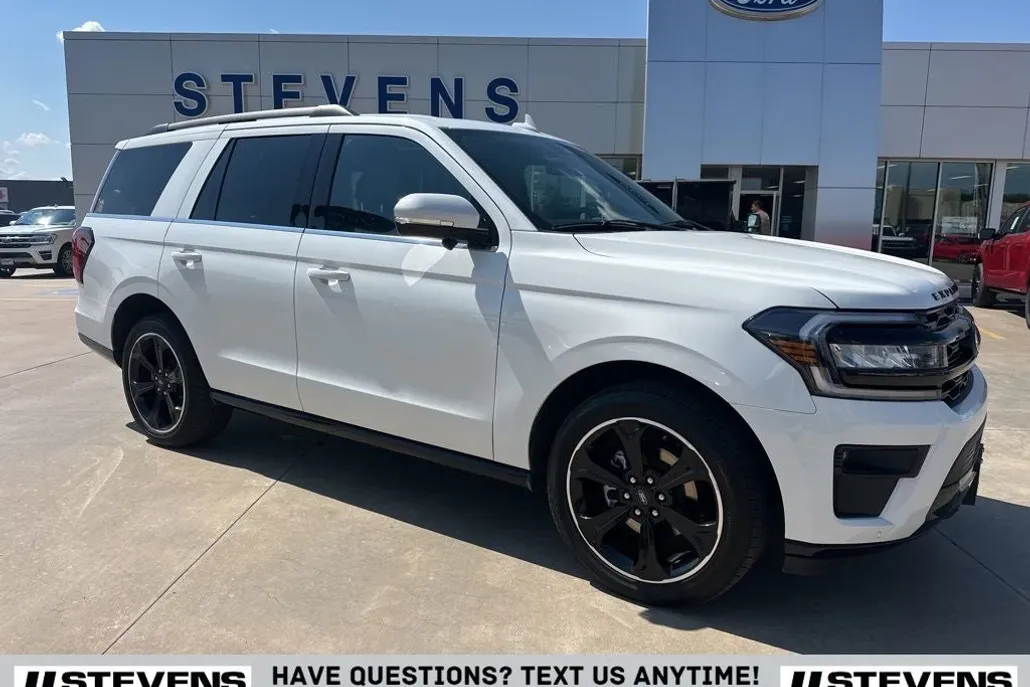 2024 Ford Expedition Limited photo 1