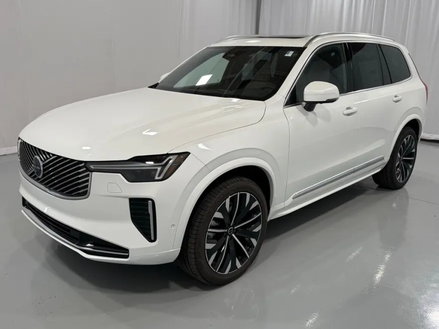 2026 Volvo XC90 Plus photo 1