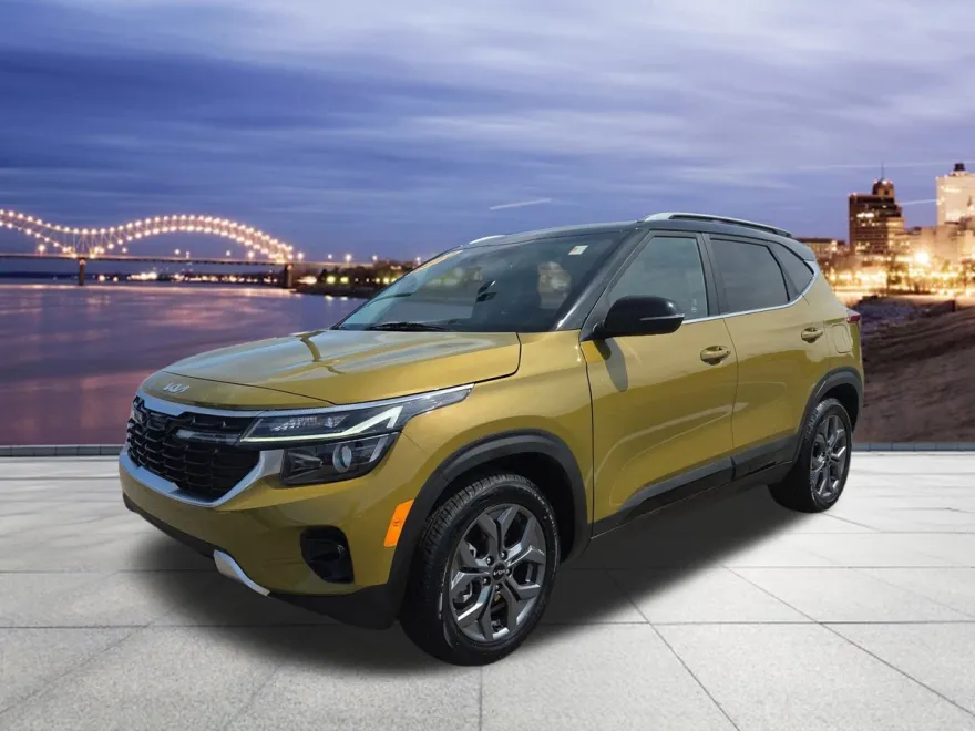 2024 Kia Seltos S photo 1