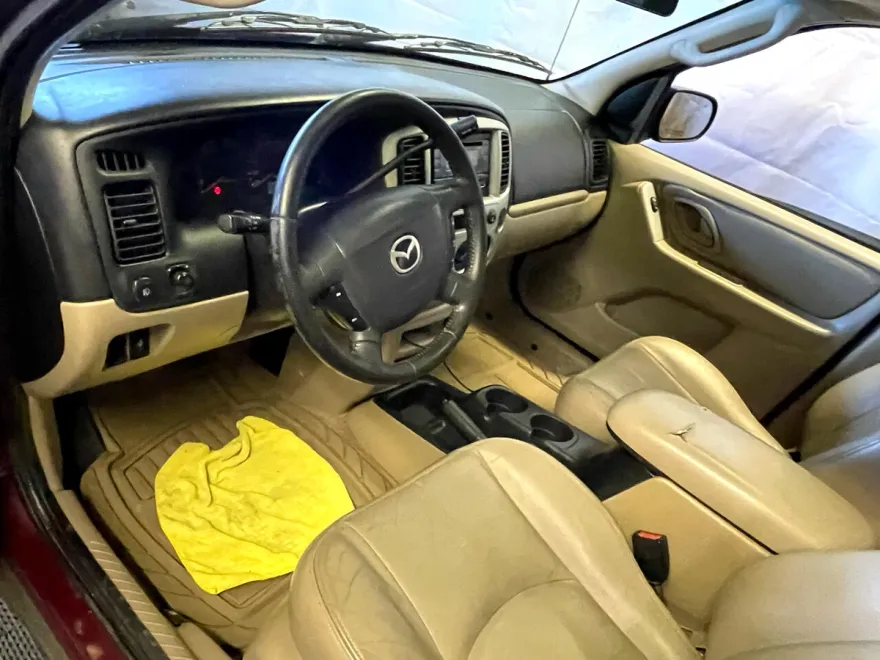 2003 Mazda Tribute ES photo 24