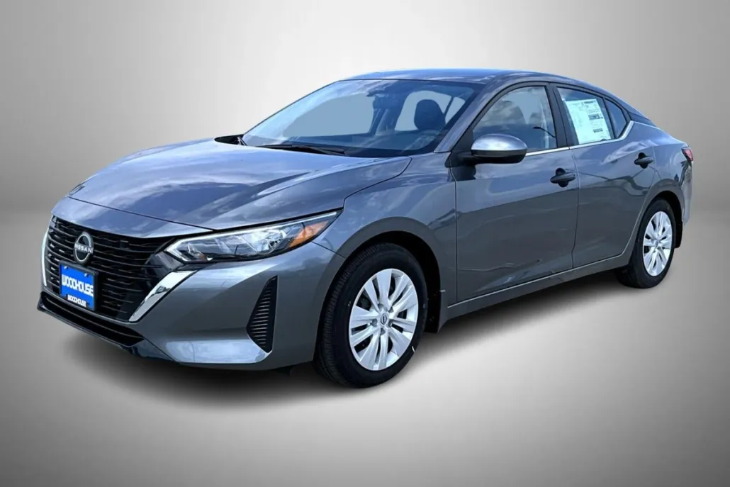 2025 Nissan Sentra S photo 1