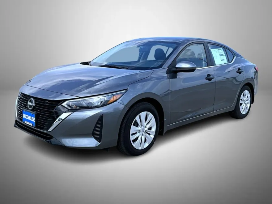 2025 Nissan Sentra S photo 1