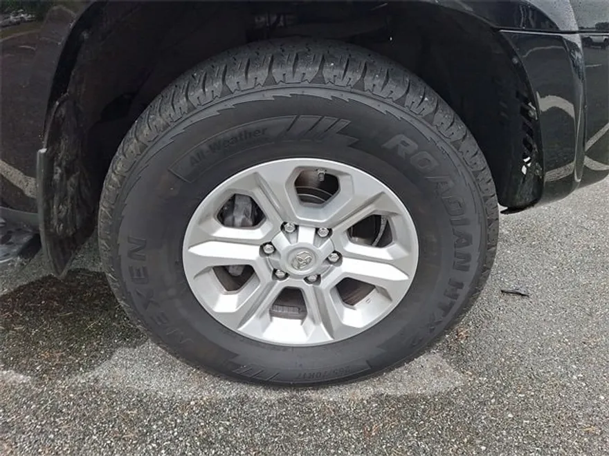 2019 Toyota 4Runner SR5 Premium photo 1