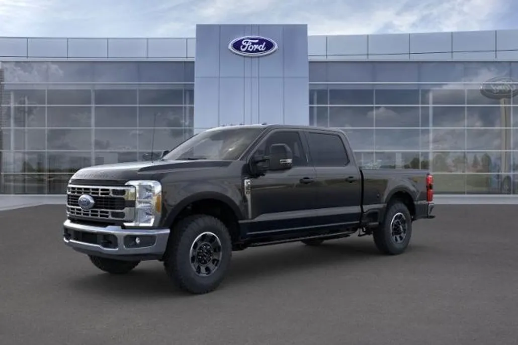 2025 Ford F-350 XLT photo 1