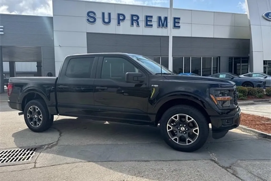 2025 Ford F-150 STX photo 1