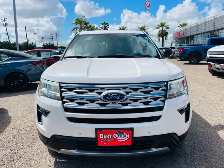 2019 Ford Explorer XLT photo 1