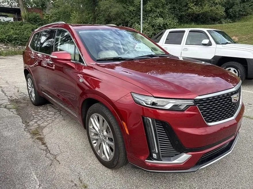 2022 Cadillac XT6 Premium Luxury photo 1