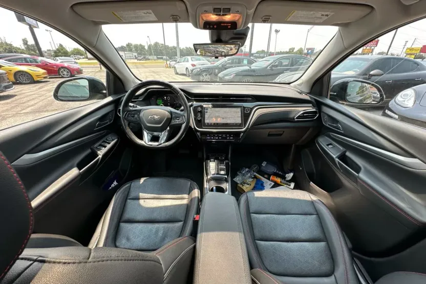 2023 Chevrolet Bolt EUV Premier photo 1
