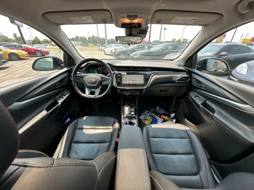 2023 Chevrolet Bolt EUV Premier photo 1