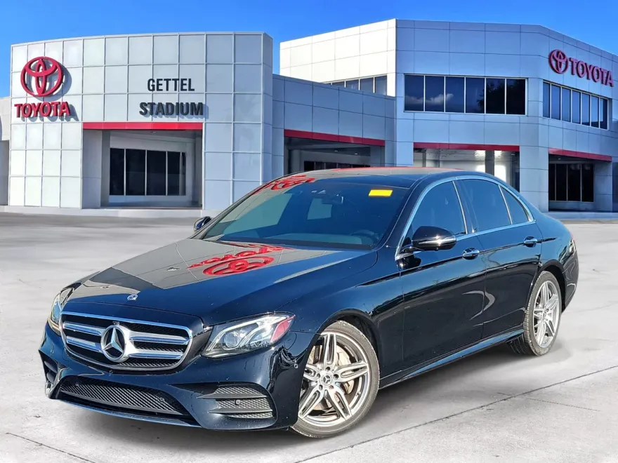 2019 Mercedes Benz E 300 Sedan photo 1