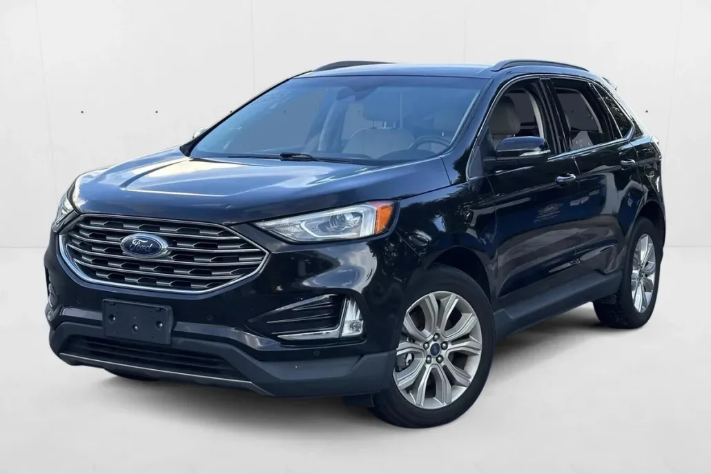 2020 Ford Edge Titanium photo 1