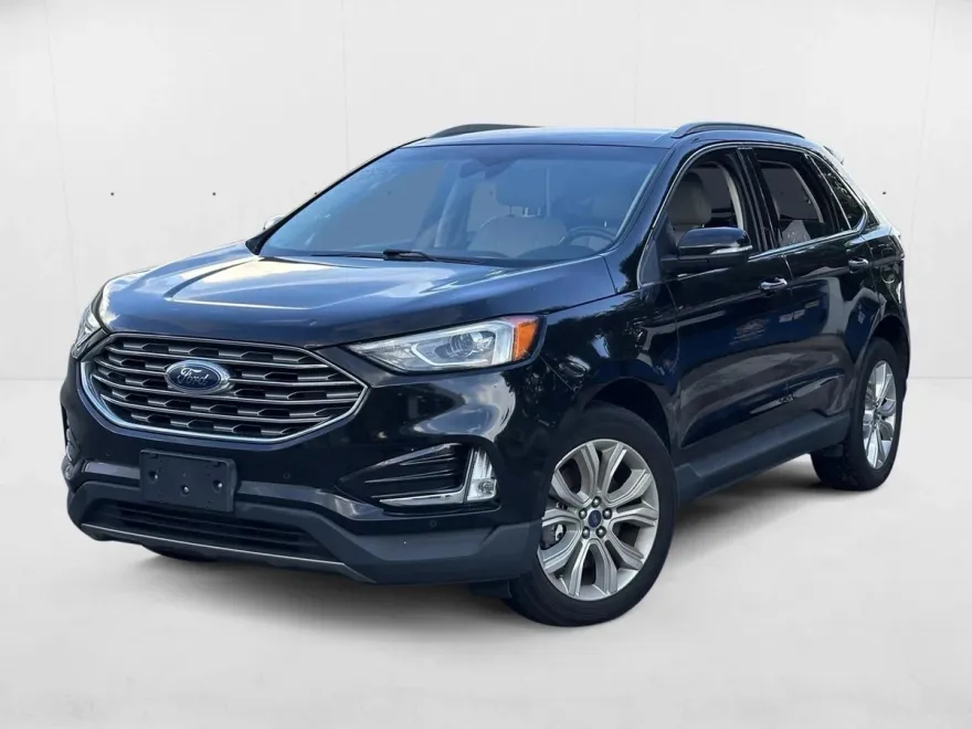 2020 Ford Edge Titanium photo 1