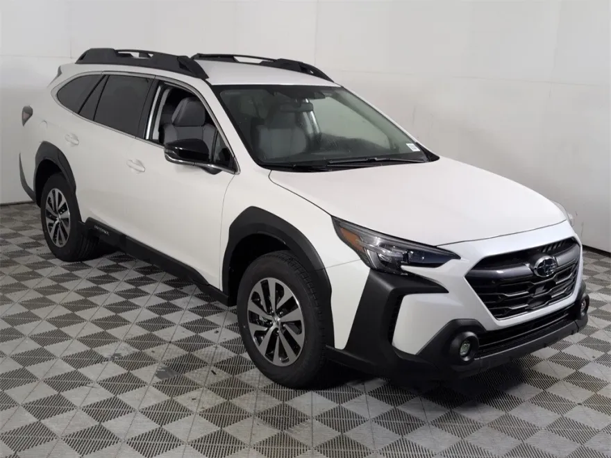 2025 Subaru Outback Premium photo 1