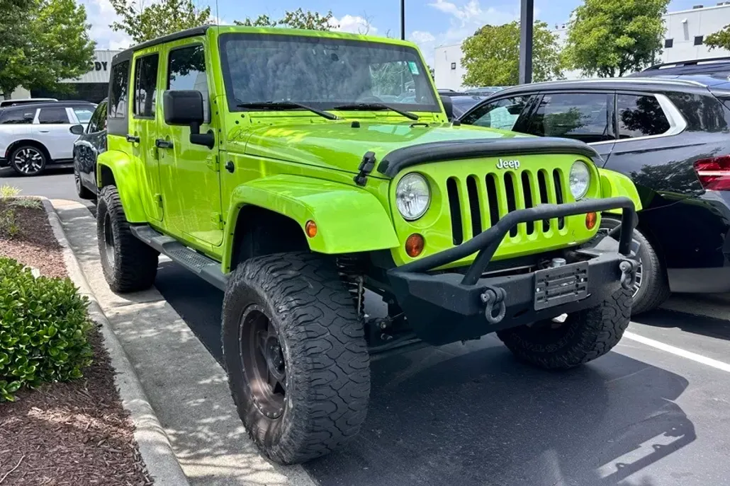 2013 Jeep Wrangler Unlimited Sahara photo 1