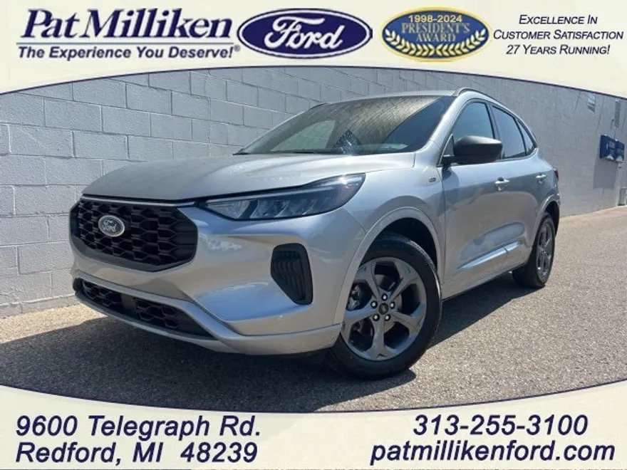 2023 Ford Escape ST-Line photo 1