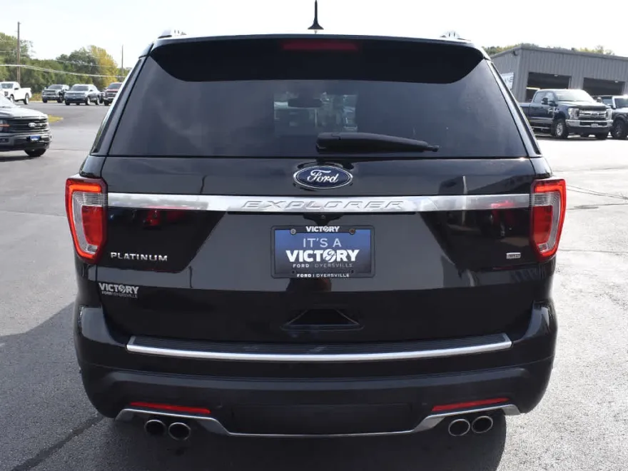 2019 Ford Explorer Platinum photo 1