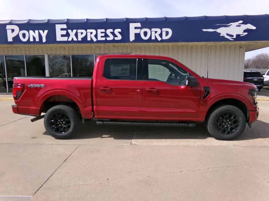 2025 Ford F-150 XLT photo 1