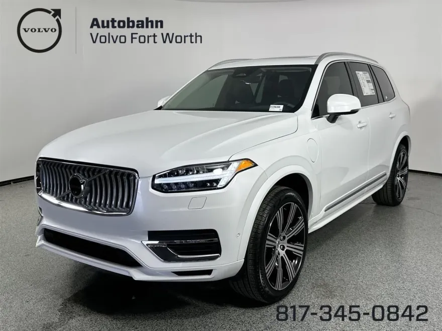 2025 Volvo XC90 T8 AWD Plus photo 1