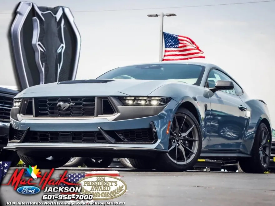 2025 Ford Mustang Dark Horse photo 1