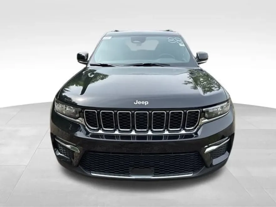 2025 Jeep Grand Cherokee Limited photo 1