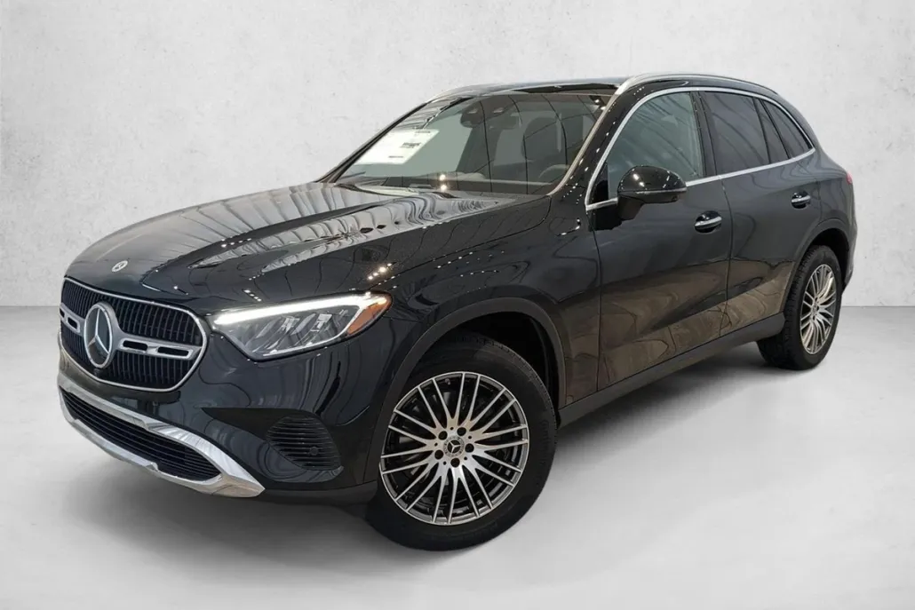 2025 Mercedes Benz GLC 300 4MATIC photo 1
