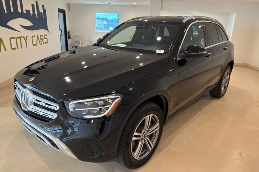 2022 Mercedes Benz GLC 300 photo 1