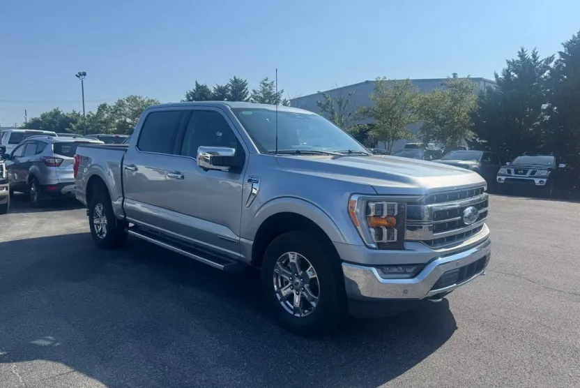 2023 Ford F-150 Lariat photo 1
