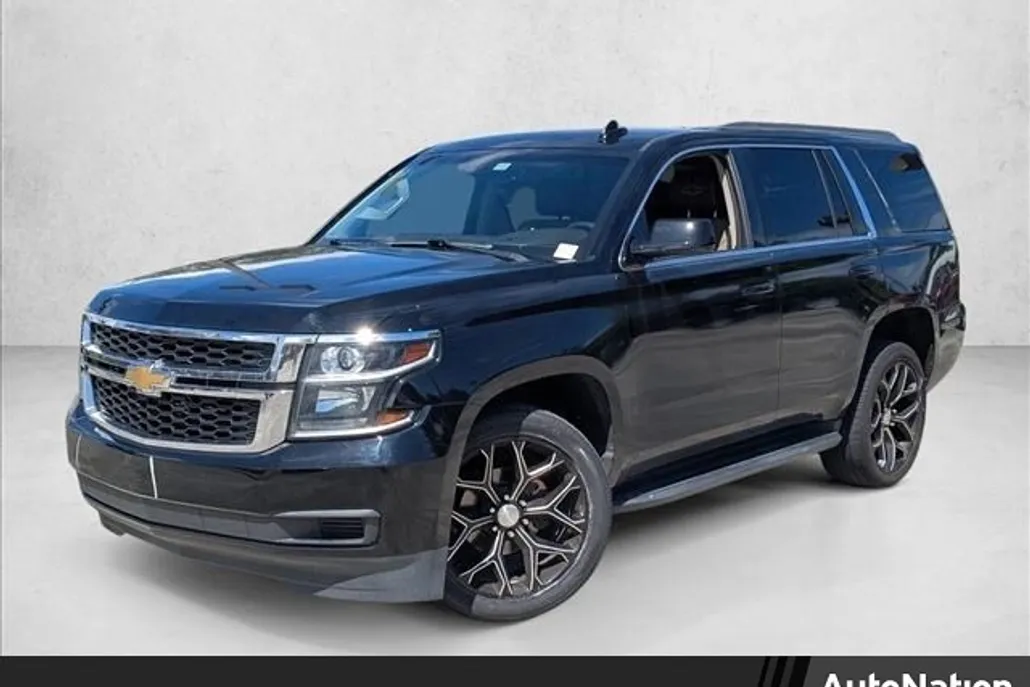 2018 Chevrolet Tahoe LT photo 1