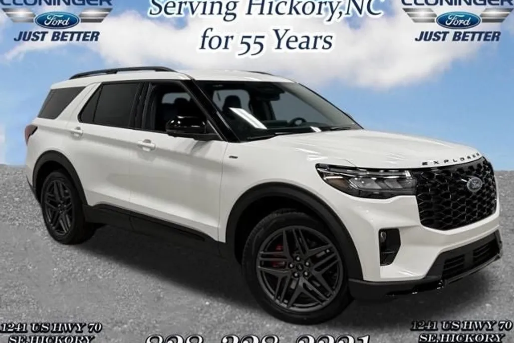 2025 Ford Explorer ST-Line photo 1