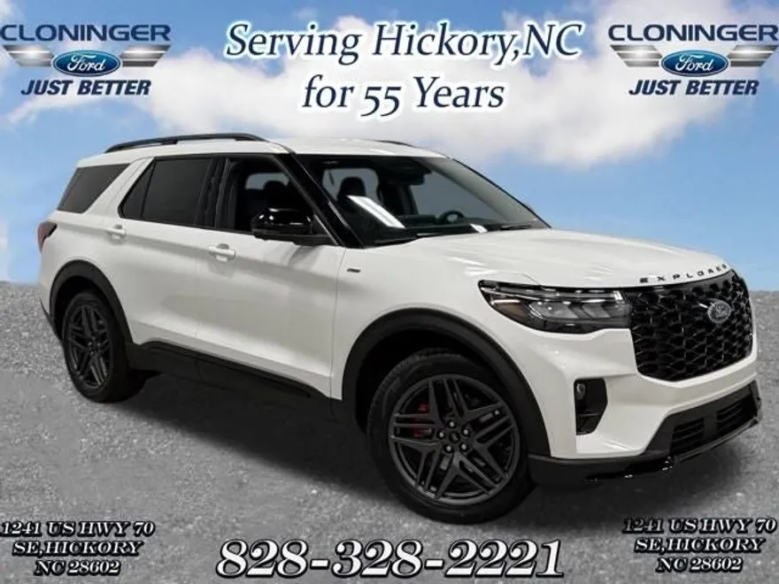 2025 Ford Explorer ST-Line photo 1
