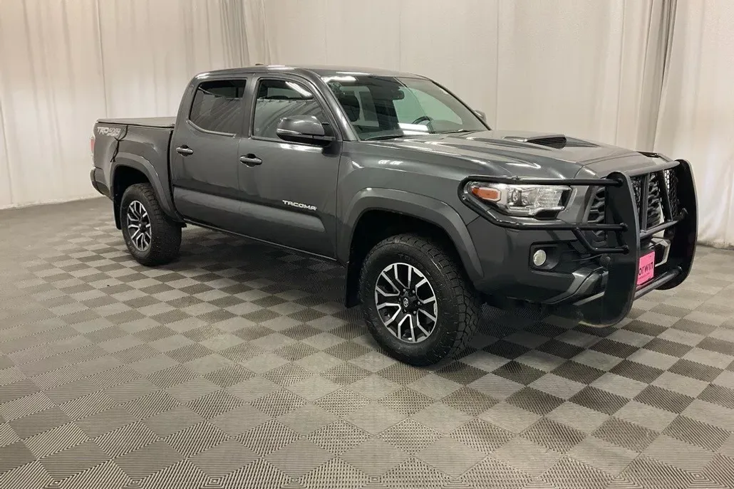 2022 Toyota Tacoma TRD Sport photo 1