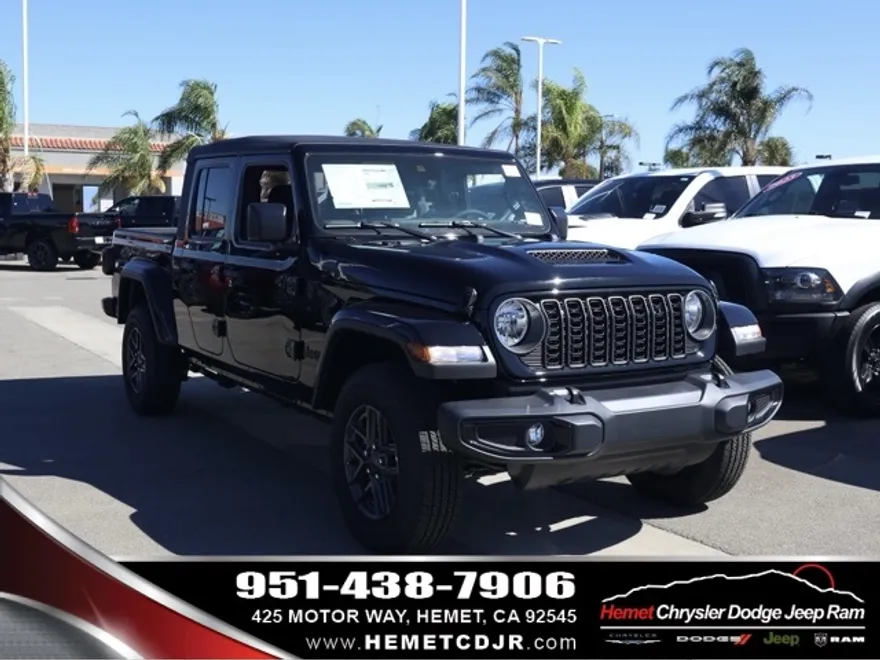 2025 Jeep Gladiator Sport S photo 1