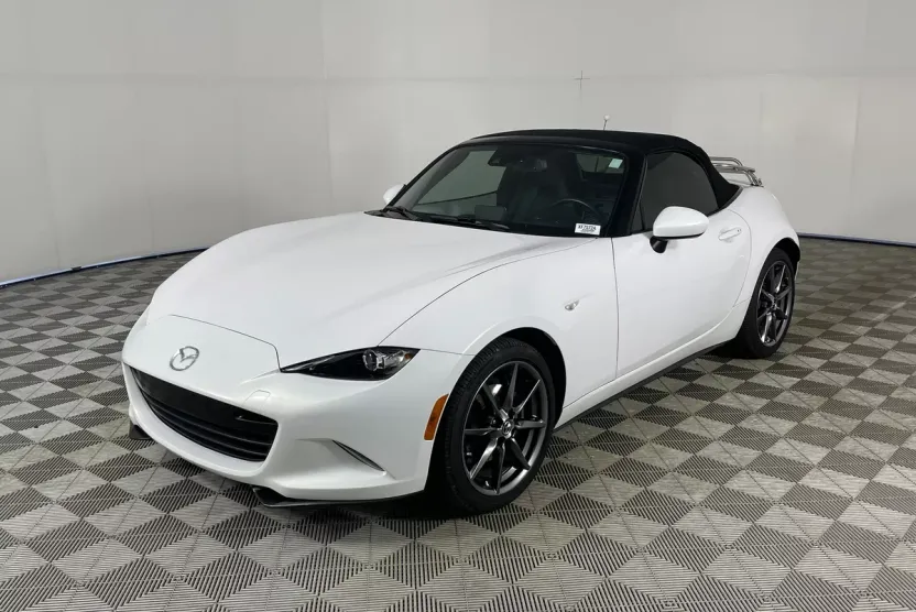 2016 Mazda MX-5 Miata Miata Grand Touring photo 1