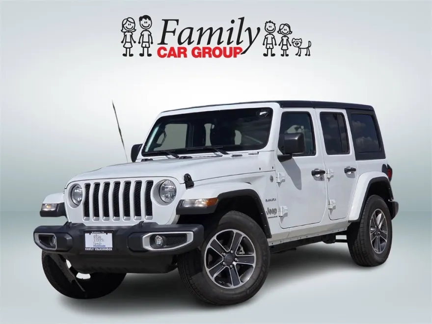 2023 Jeep Wrangler Sahara photo 1