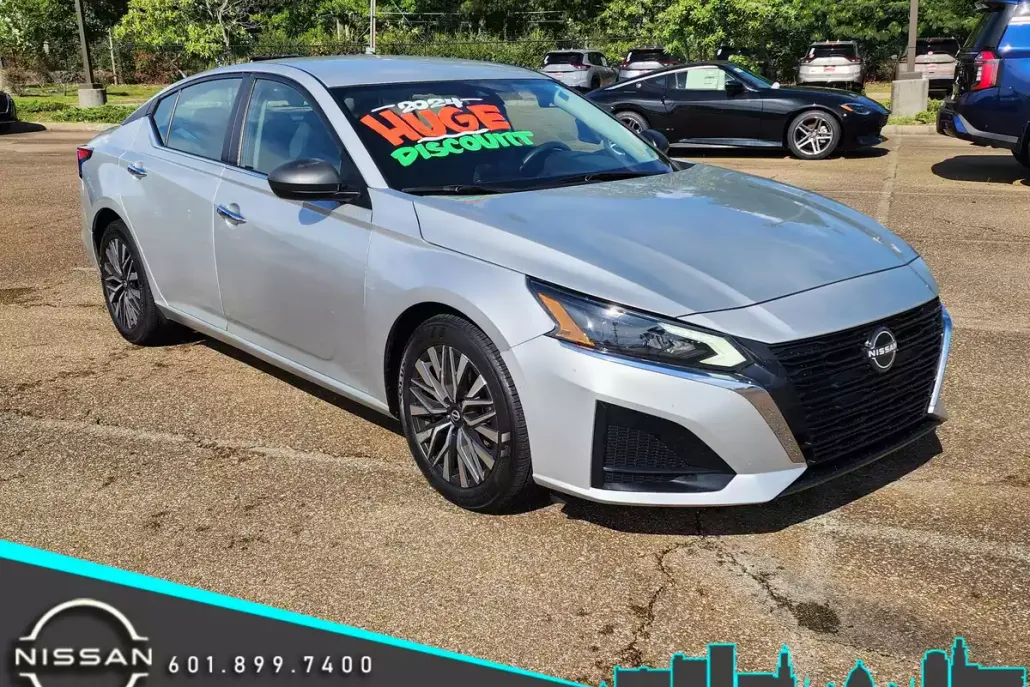 2024 Nissan Altima 2.5 SV photo 1