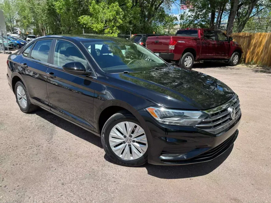 2019 Volkswagen Jetta S photo 1