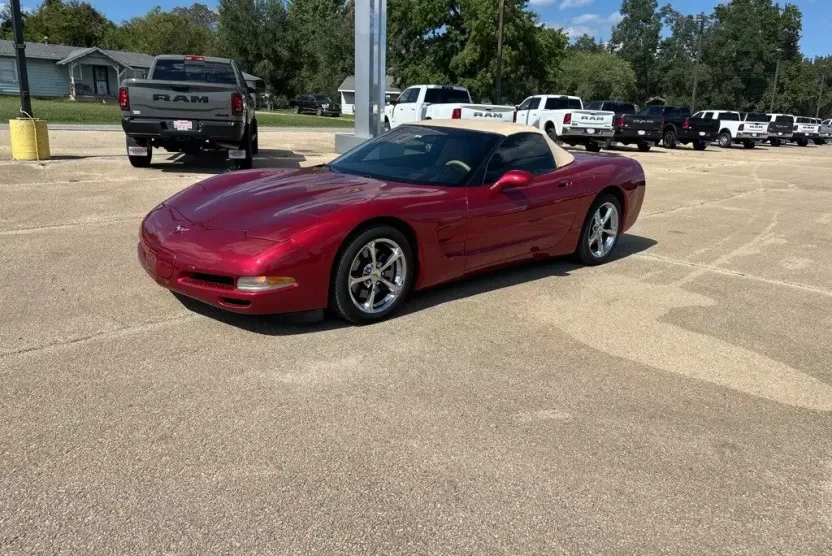 2001 Chevrolet Corvette Base Convertible photo 1