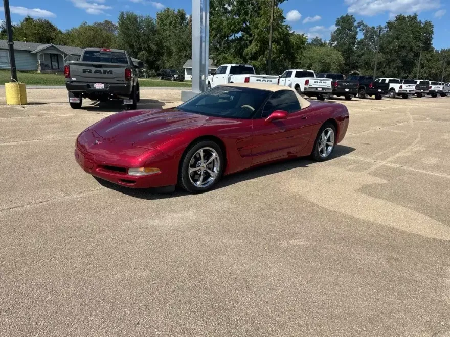 2001 Chevrolet Corvette Base Convertible photo 1