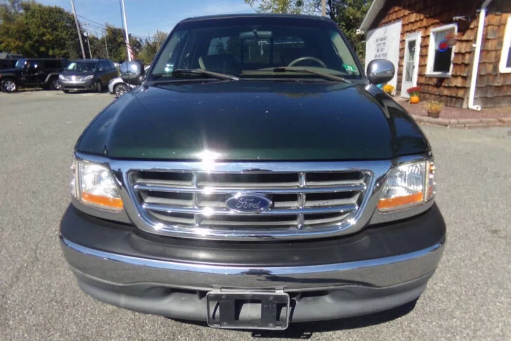 2001 Ford F-150 XLT photo 1