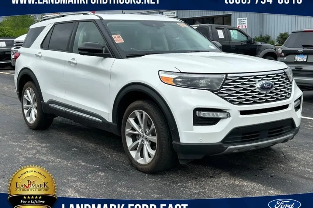 2022 Ford Explorer Platinum Hybrid photo 1
