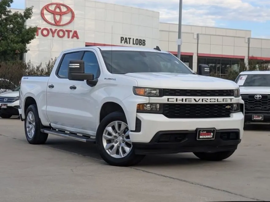 2020 Chevrolet Silverado Custom photo 1