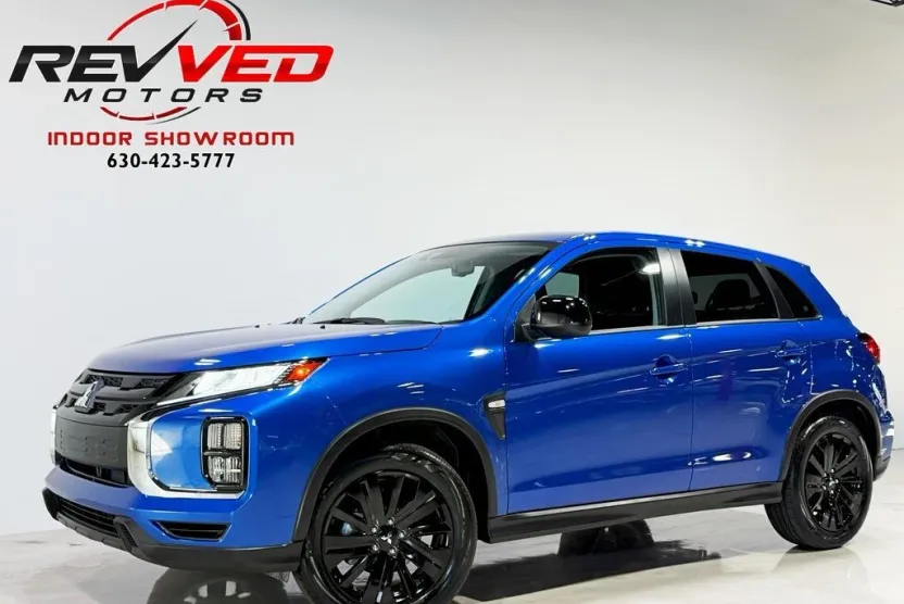 2025 Mitsubishi Outlander Sport ES photo 1