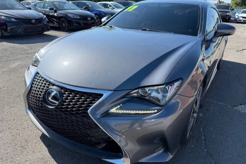 2017 Lexus RC 200t photo 1